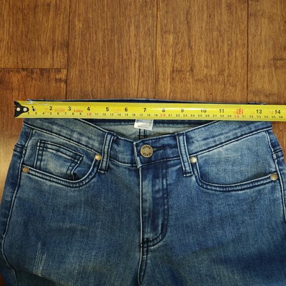 Venus Women Size 2 Skinny Jeans Lace Beads Distressed Raw Hem Medium Wash READ - Picture 10 of 13